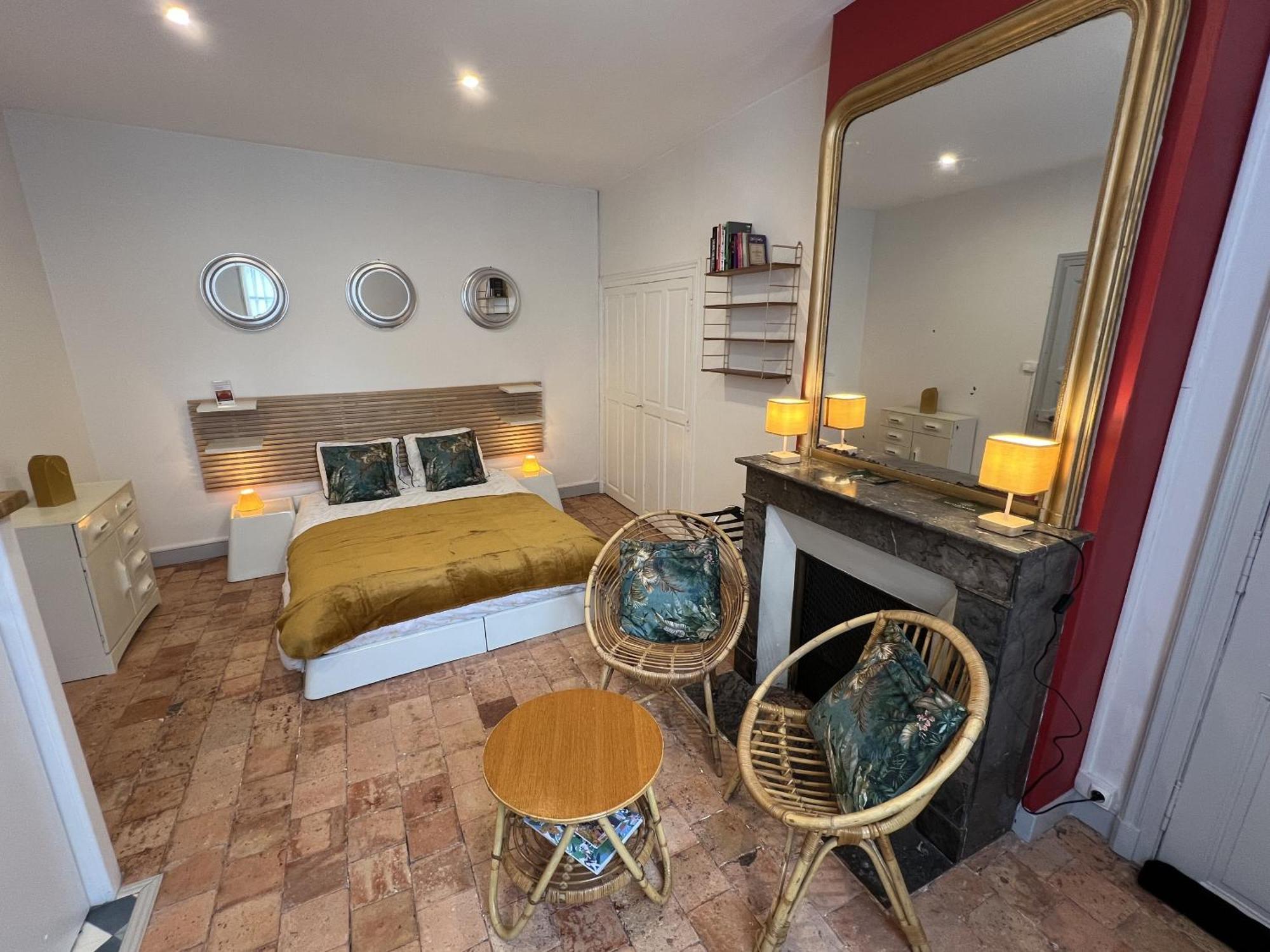 Maison Bout Du Monde Angers Hyper Centre Zewnętrze zdjęcie
